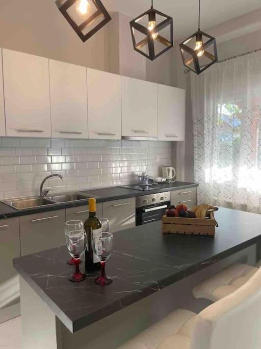 Modern House In Stratoni